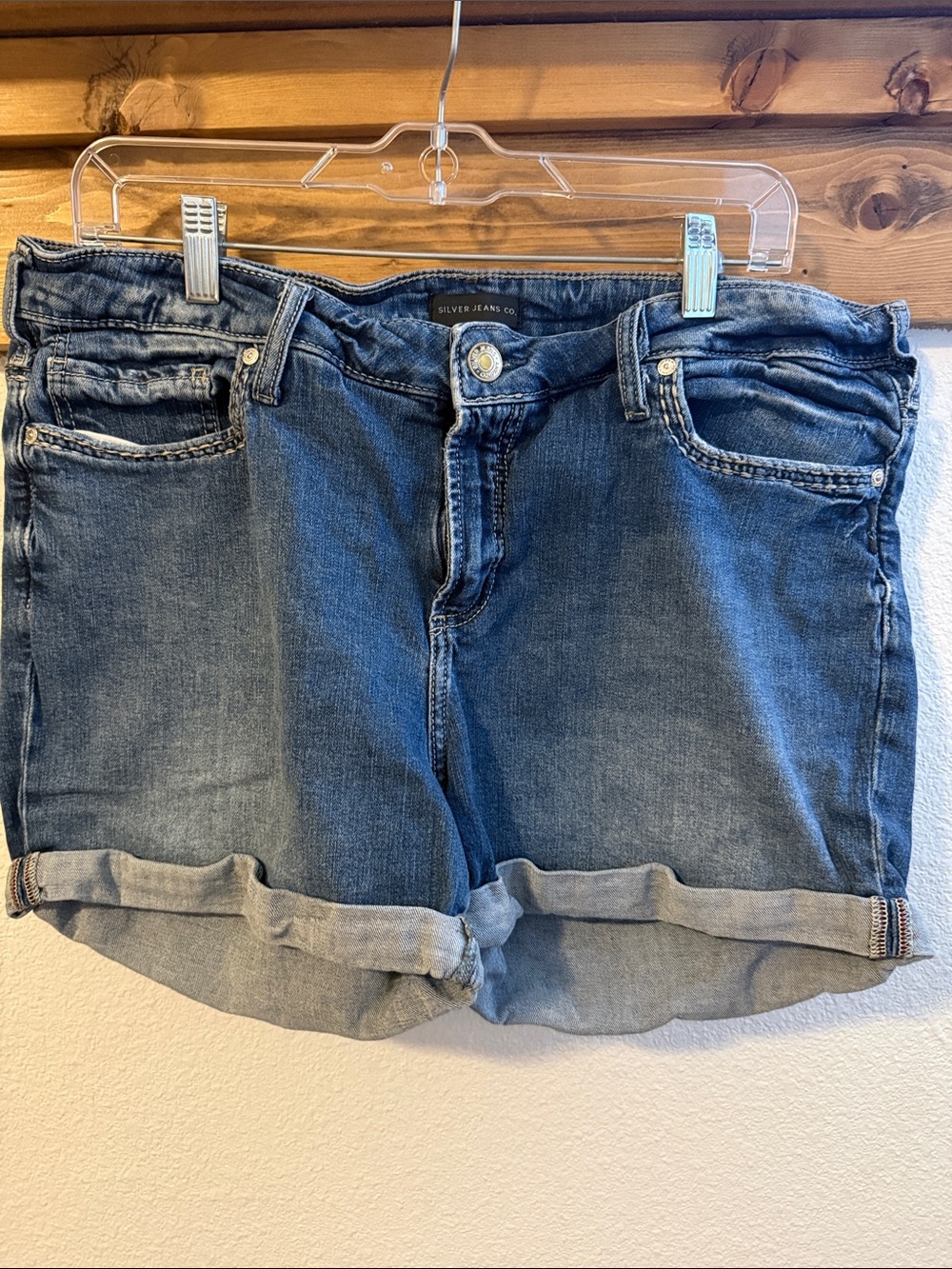 Silver Jeans Rolled Cuff Mid-Rise Denim Shorts in Dark Blue Wash